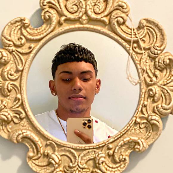 Meet your Posher, Atesh - Picture 1 of 1